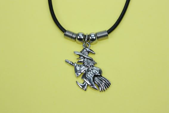 Witch necklace (12)