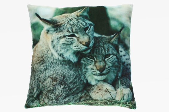 Plush cushion lynxes design (3)
